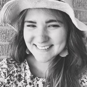 Meet your Posher, Courtney